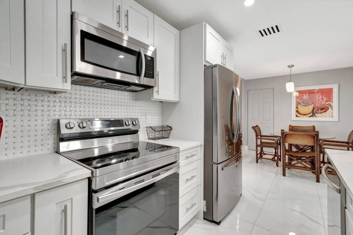House for rent at 710 SE 3rd Ave, Delray Beach, FL 33483