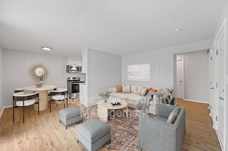 Apartment for rent at 1211 W Main St #MODEL, Troy, OH 45373