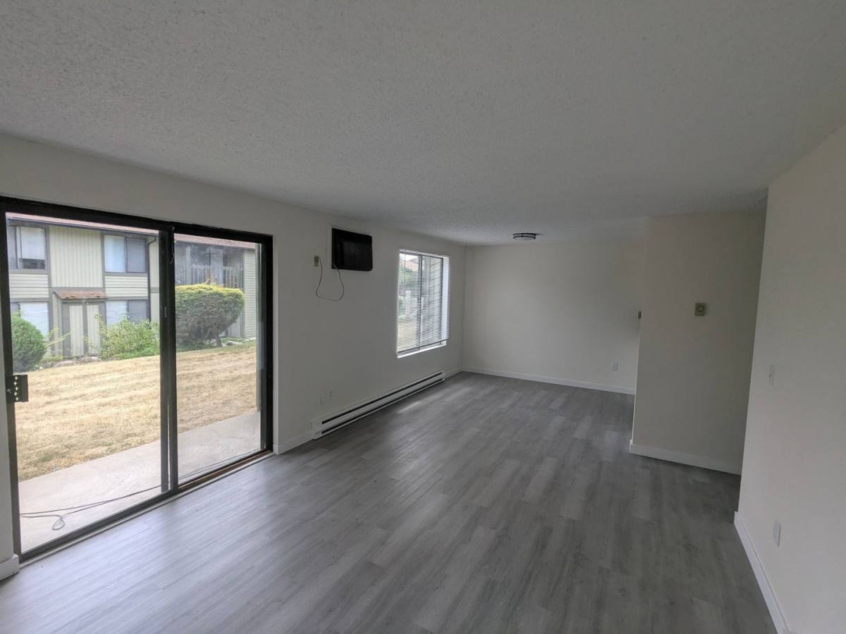 Apartment for rent at 2210 - 2212 N Houk Rd, Spokane, WA 99216