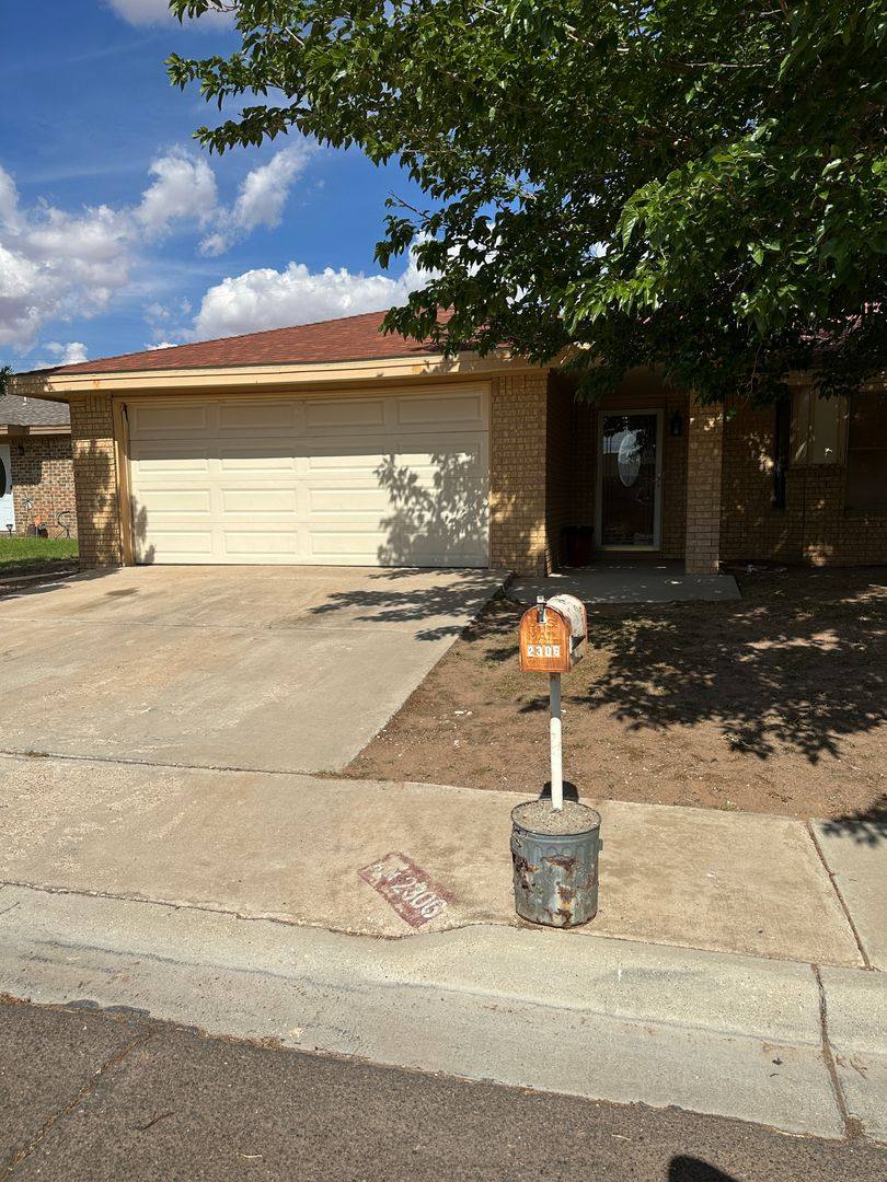 House for rent at 2306 Thomas, Hobbs, NM 88240