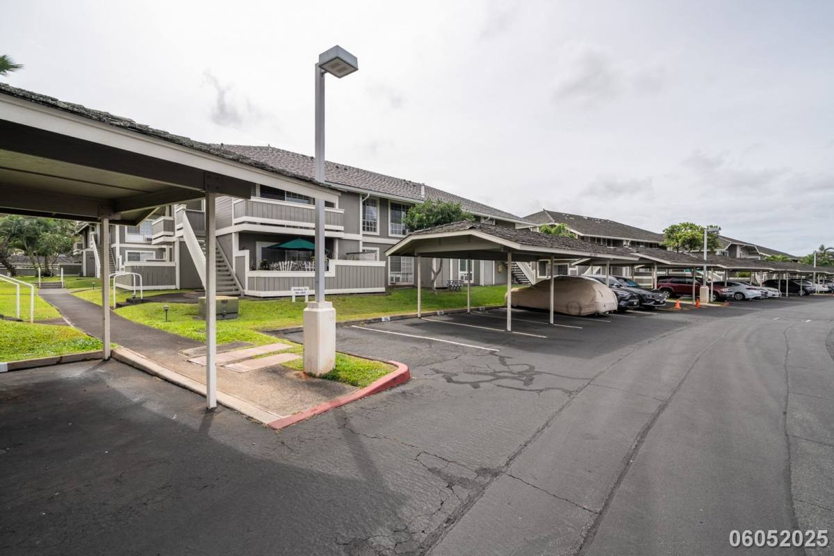 Townhouse for rent at 94-1411 Polani St, Waipahu, HI 96797