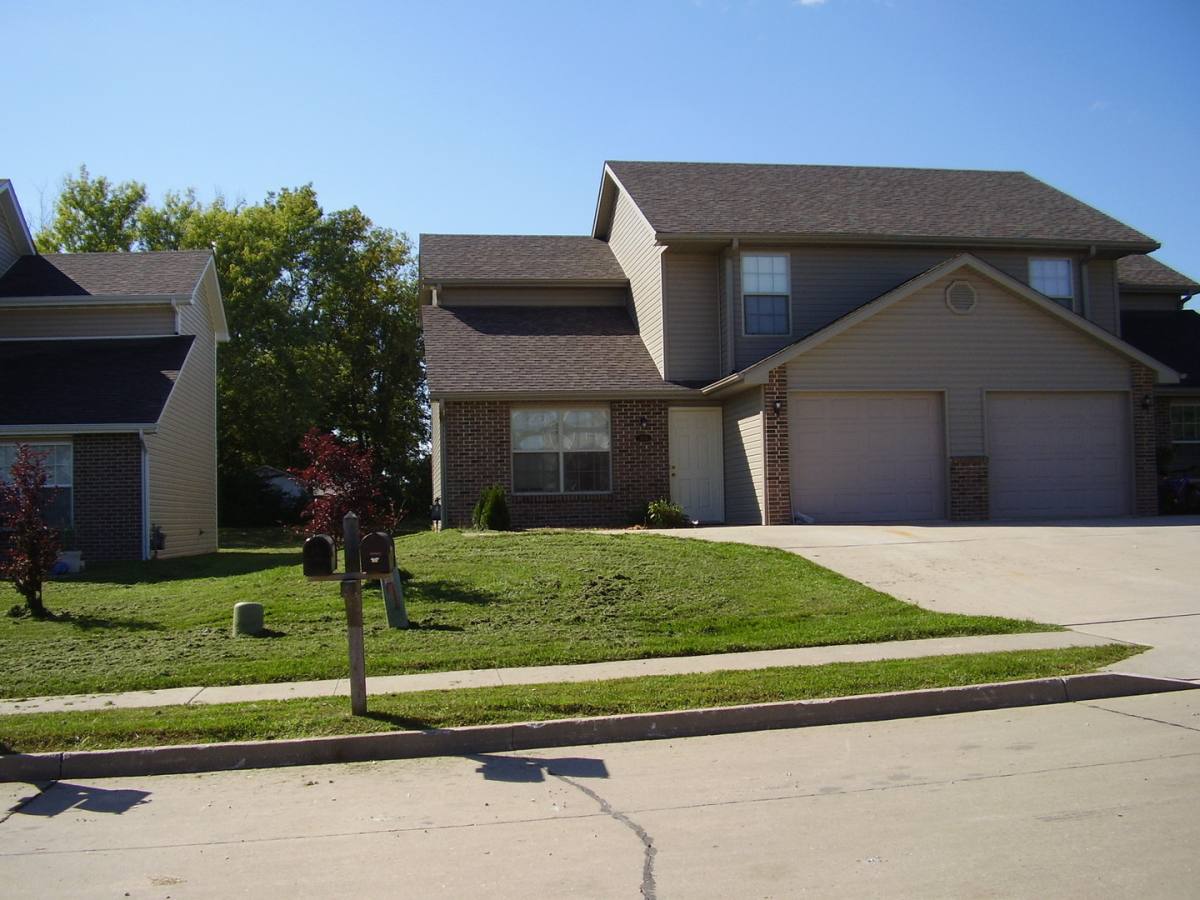 Apartment for rent at 3604-3606 Zinnia, Columbia, MO 65202