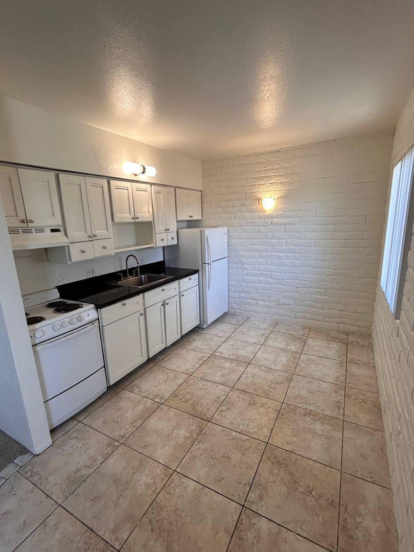 Apartment for rent at 1250 E 10th St, Tucson, AZ 85719