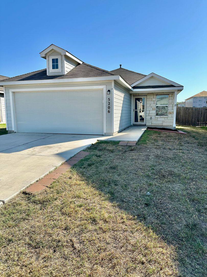 House for rent at 5206 Everett Loop, Converse, TX 78109