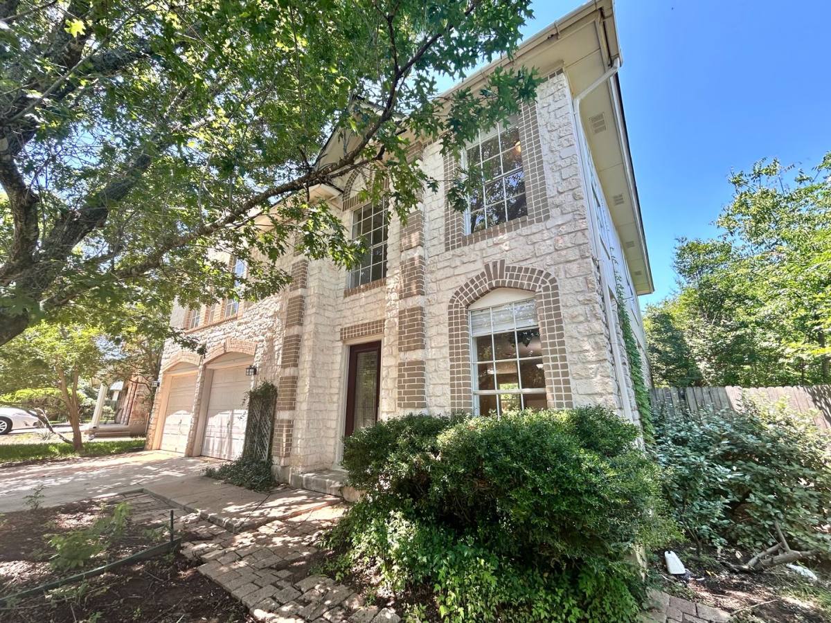 House for rent at 17606 Klamath Falls Dr, Round Rock, TX 78681