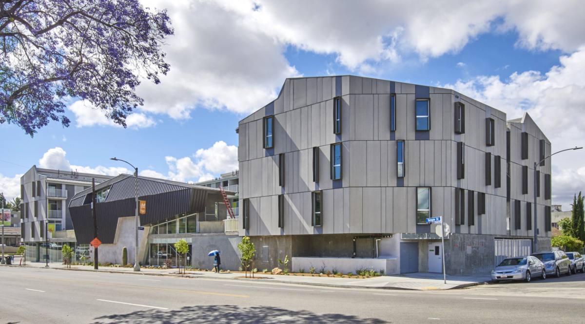 Apartment for rent at 2510 W Temple St, Los Angeles, CA 90026
