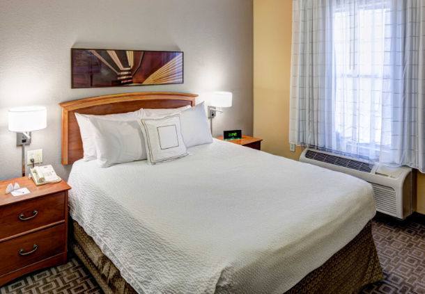 Apartment for rent at 900 W Walnut Hill Lane #920, Irving, TX 75038