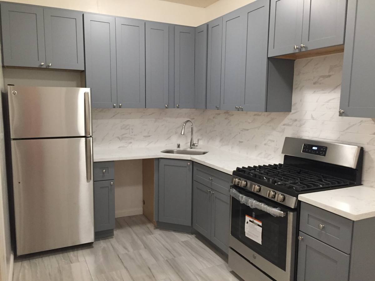 Apartment for rent at 580 McAllister St #214, San Francisco, CA 94102