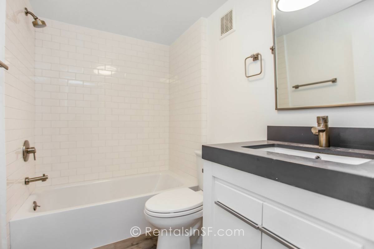 Apartment for rent at 763 Clayton St #B, San Francisco, CA 94117