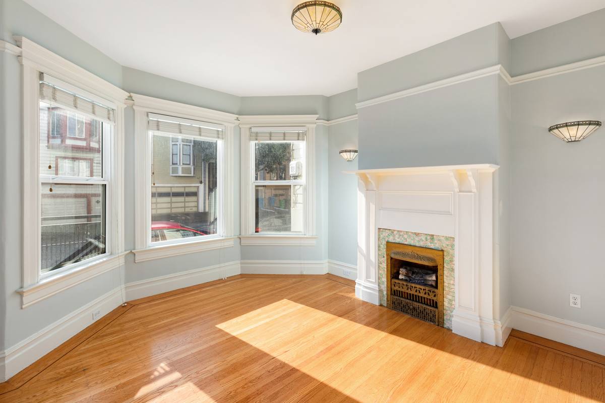 Apartment for rent at 858 Greenwich St, San Francisco, CA 94133