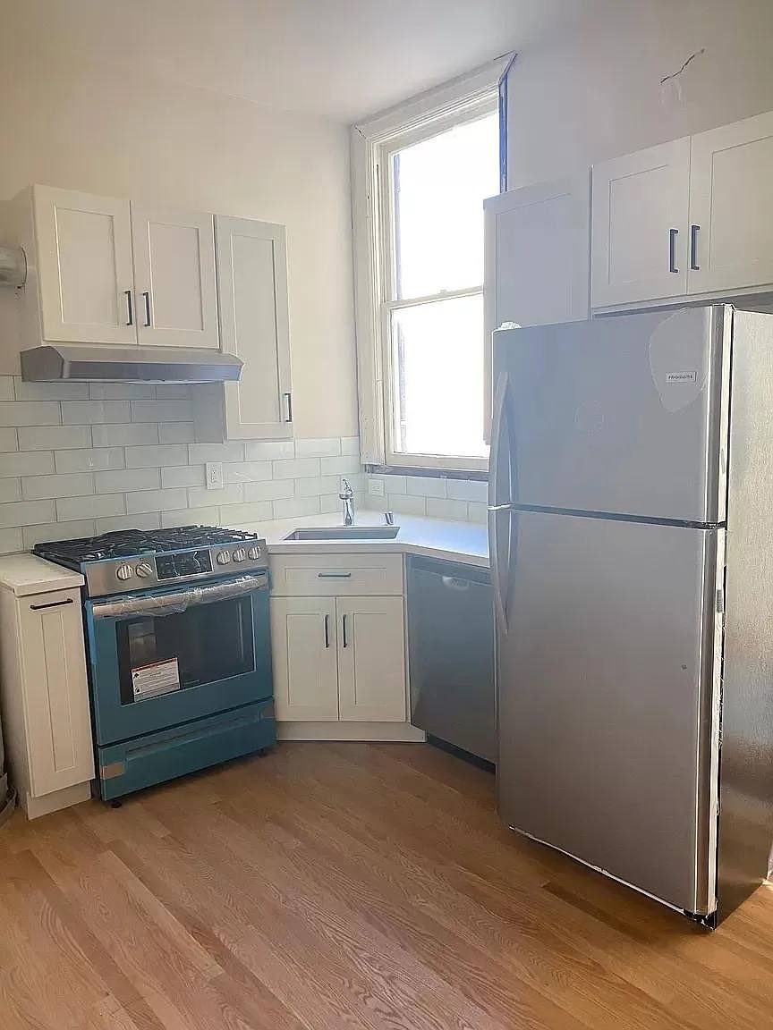 Apartment for rent at 15 Nobles Alley #2, San Francisco, CA 94133