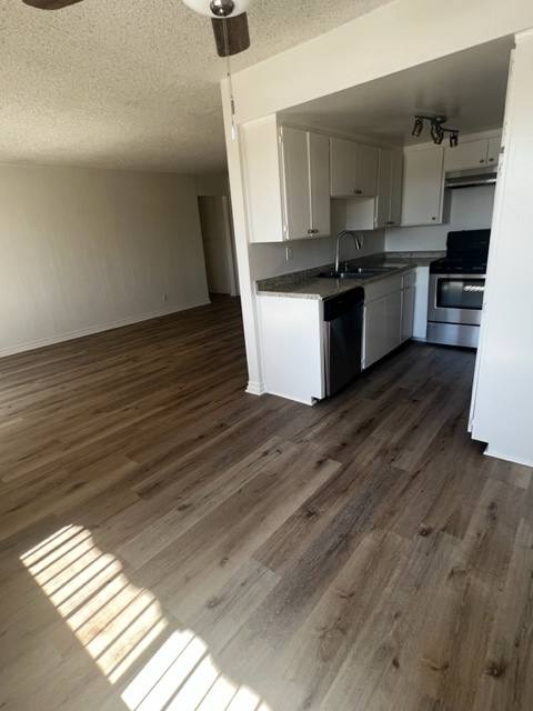 Apartment for rent at 2929 W 190th St, Redondo Beach, CA 90278