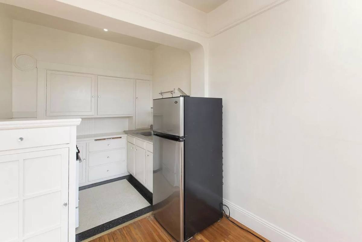 Apartment for rent at 508 Octavia St #16, San Francisco, CA 94102