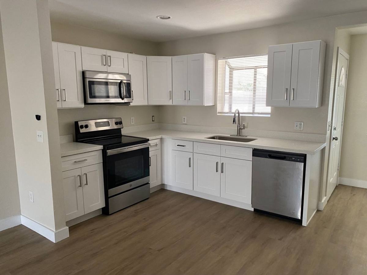 Townhouse for rent at 3037 N 24th Lane, Phoenix, AZ 85015