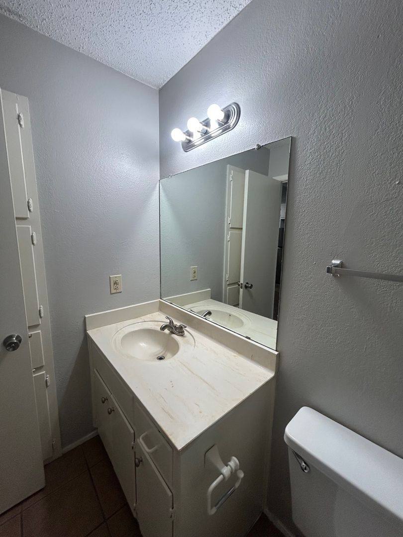 Apartment for rent at 1120 James Ave, Waco, TX 76706