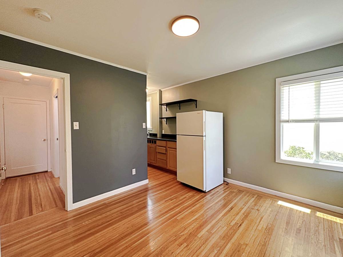 Apartment for rent at 609 37th Ave #A, San Francisco, CA 94121