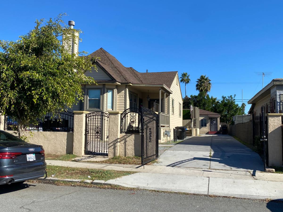 Apartment for rent at 2252-56 Julian Ave, San Diego, CA 92113