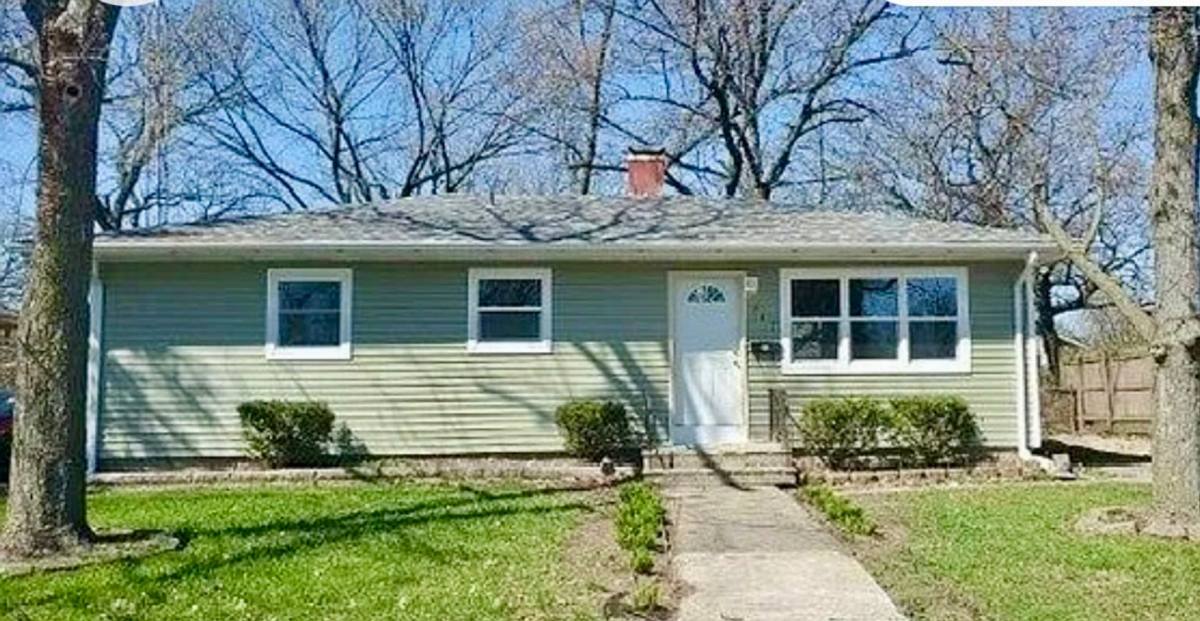 House for rent at 807 Audrey Ave, Joliet, IL 60436