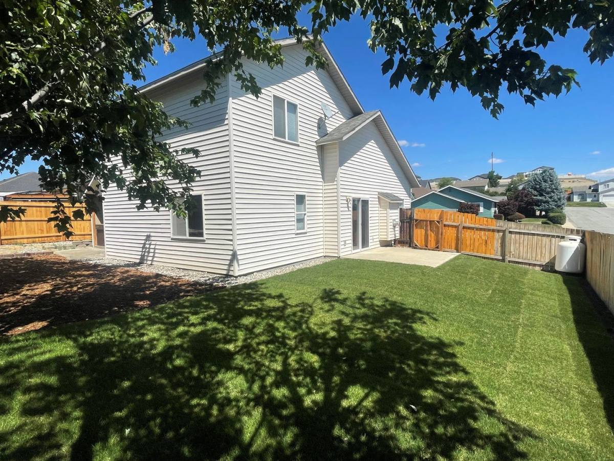 House for rent at 316 S Mary Lane, East Wenatchee, WA 98802