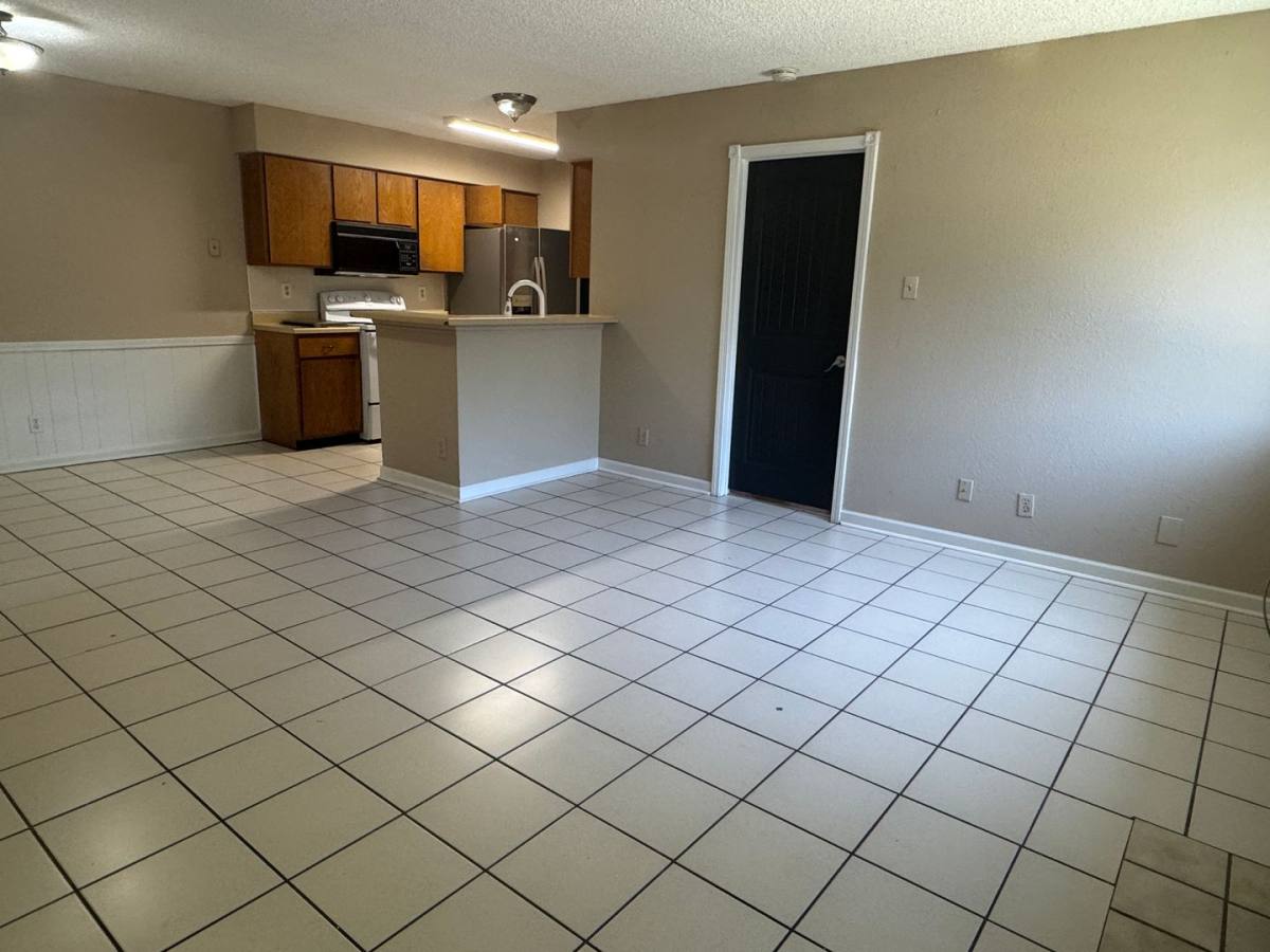 Apartment for rent at 11606 Castle Rock Court, Austin, TX 78750