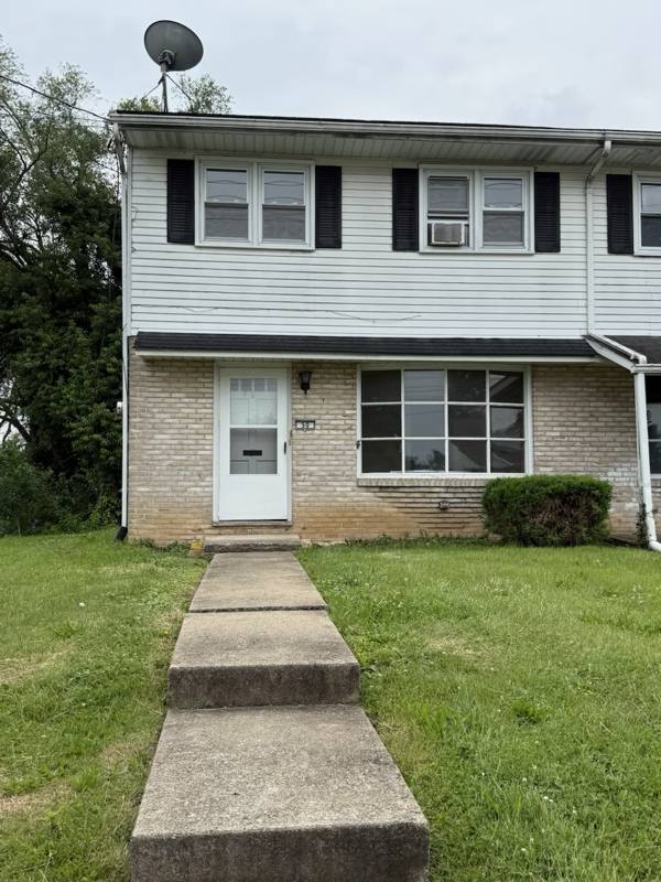 50 F St, Carlisle, PA 17013