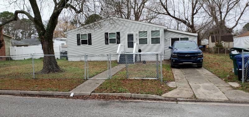House for rent at 911 W Russell Court, Newport News, VA 23605