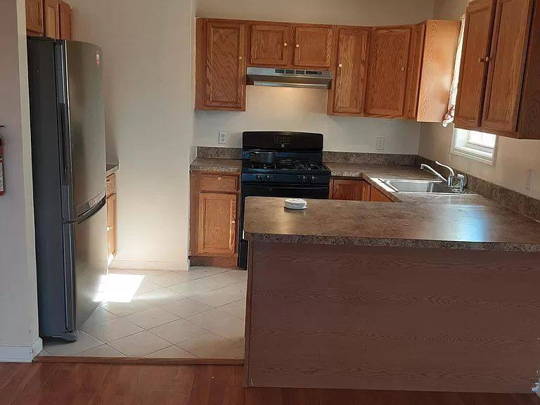 Apartment for rent at 22 Redwood Ave, Paterson, NJ 07522
