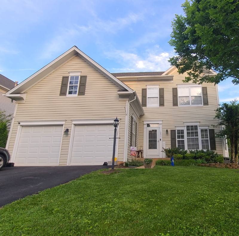 House for rent at 12577 Garry Glen Dr, Bristow, VA 20136