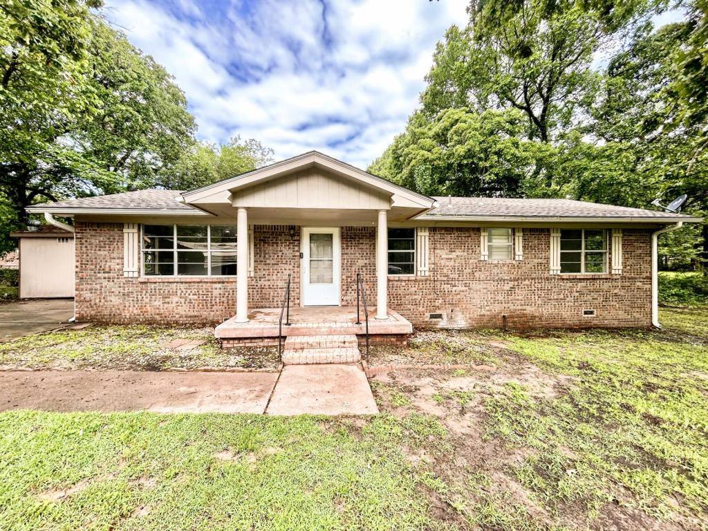 House for rent at 14183 County Rd #3502, Ada, OK 74820