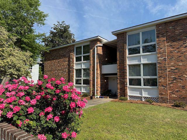 Apartment for rent at 220B New St, New Bern, NC 28560
