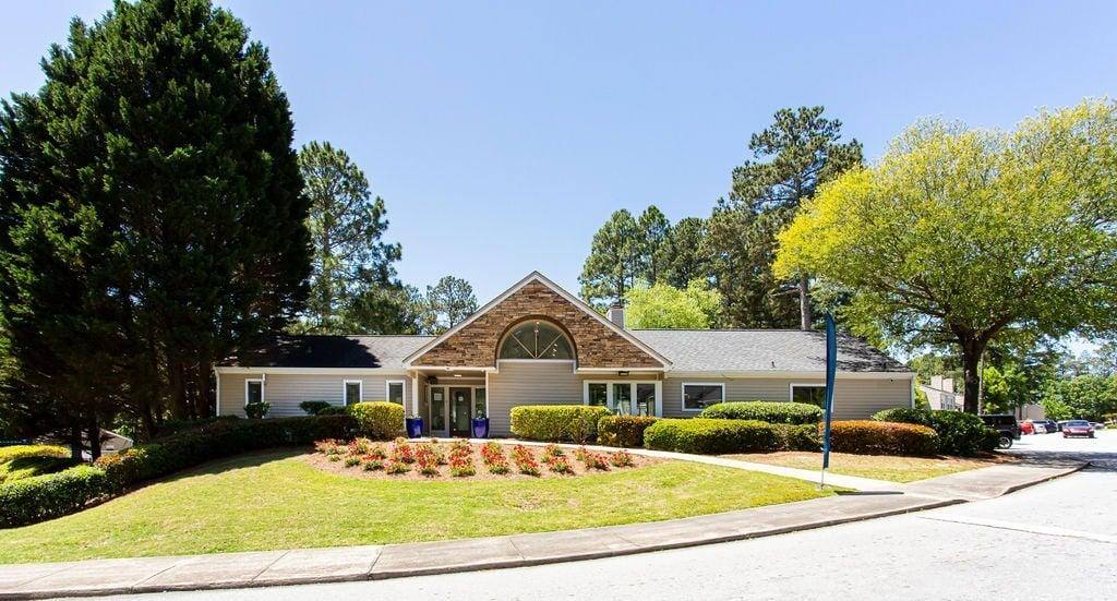 Apartment for rent at Hidden Lake Garden, 4050 Morgan Rd, Union City, GA 30291