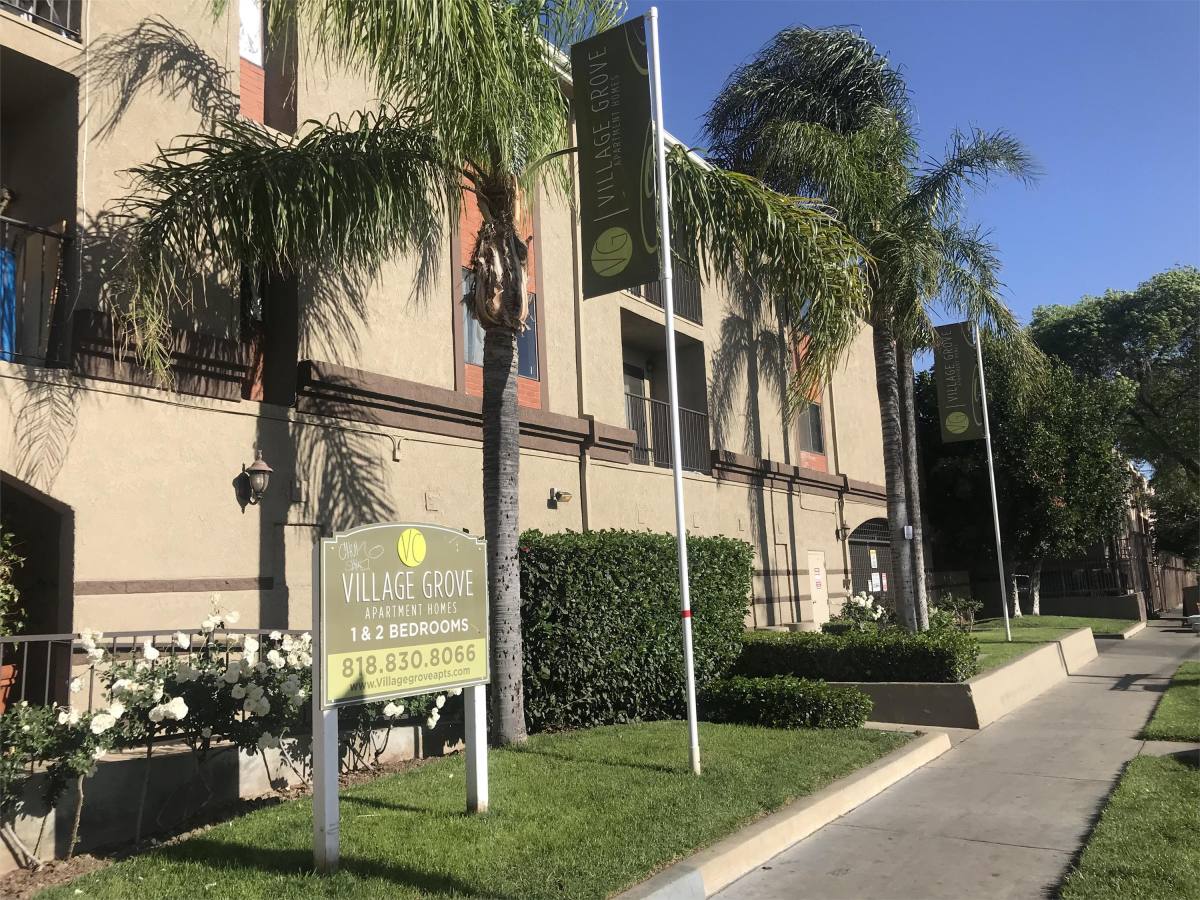 Apartment for rent at Village Grove Apartment Homes, 8938 Tobias Ave, Panorama City, CA 91402