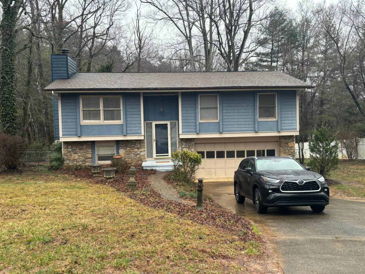 House for rent at Deer Run, 77 Overlook Rd, Asheville, NC 28803
