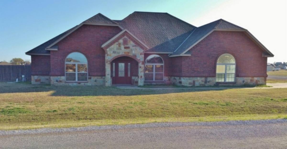 House for rent at Country Aire Estates, 1026 NE Brown Rd, Elgin, OK 73538