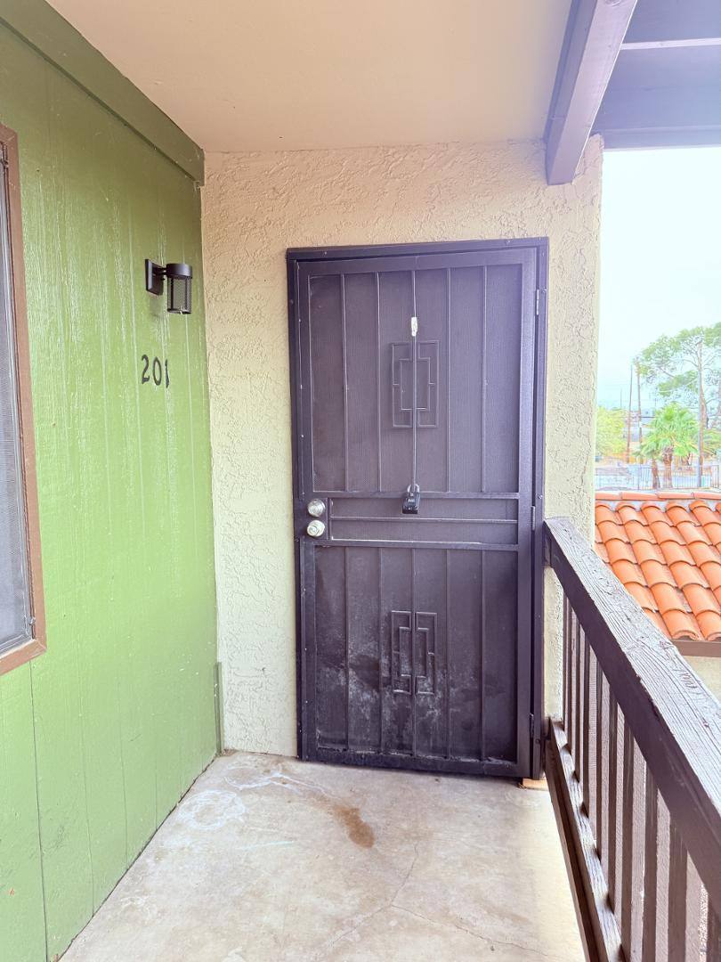 Apartment for rent at Mohave Place, 319 E Mohave Rd, Tucson, AZ 85705