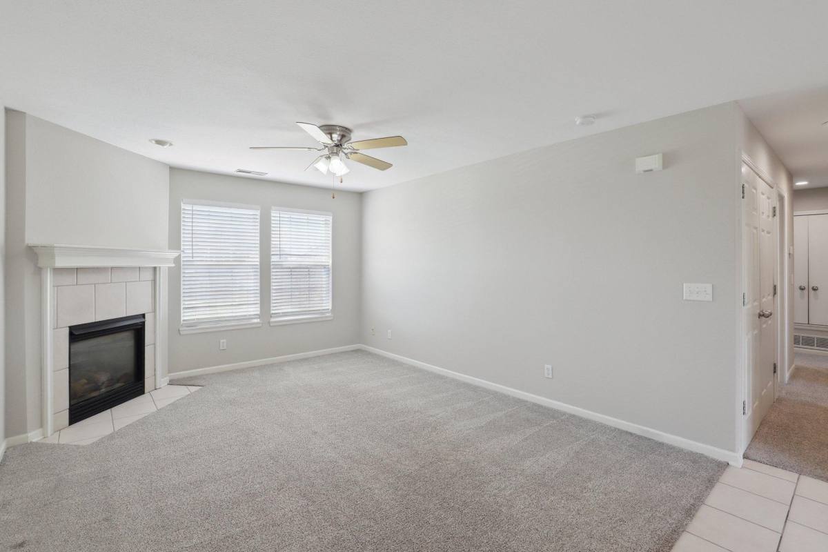 House for rent at 16036 Prairie Way, Basehor, KS 66007