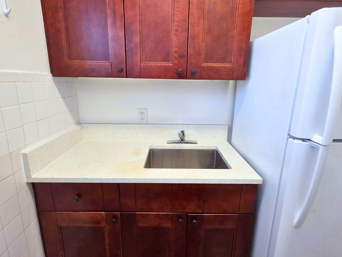 Apartment for rent at 2915 Broadway #2, West Palm Beach, FL 33407