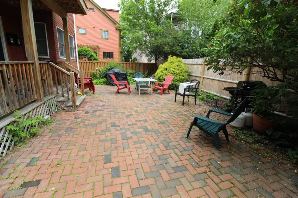 Apartment for rent at 10 Jay St #1-R, Cambridge, MA 02139