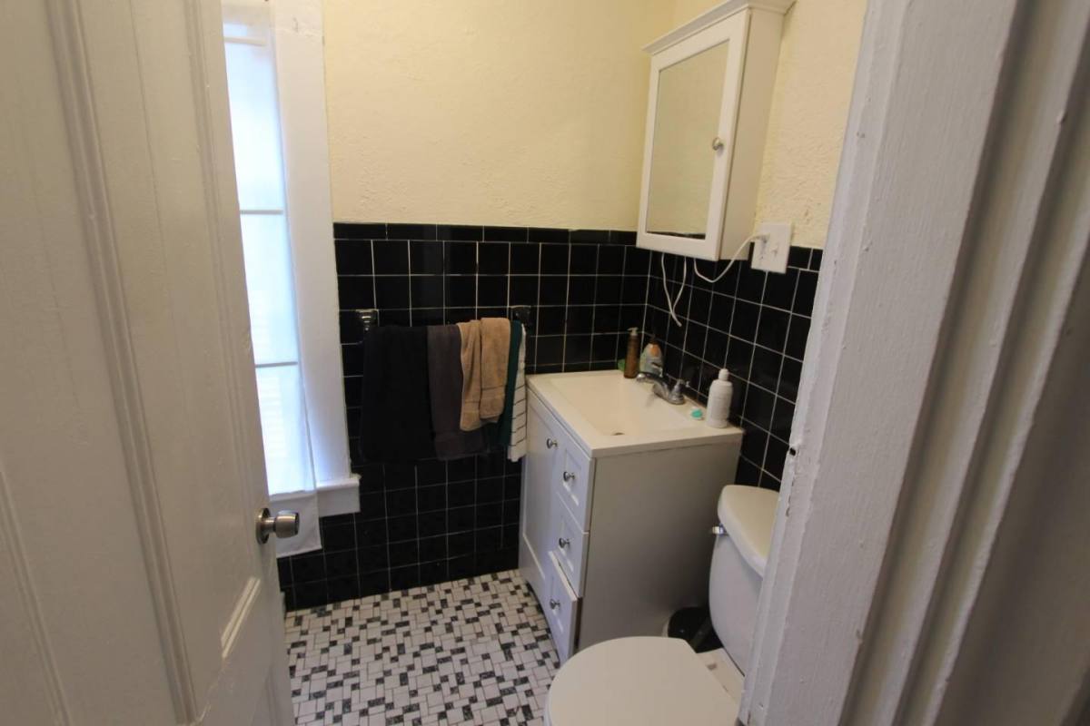 Apartment for rent at 10 Jay St #2-F, Cambridge, MA 02139