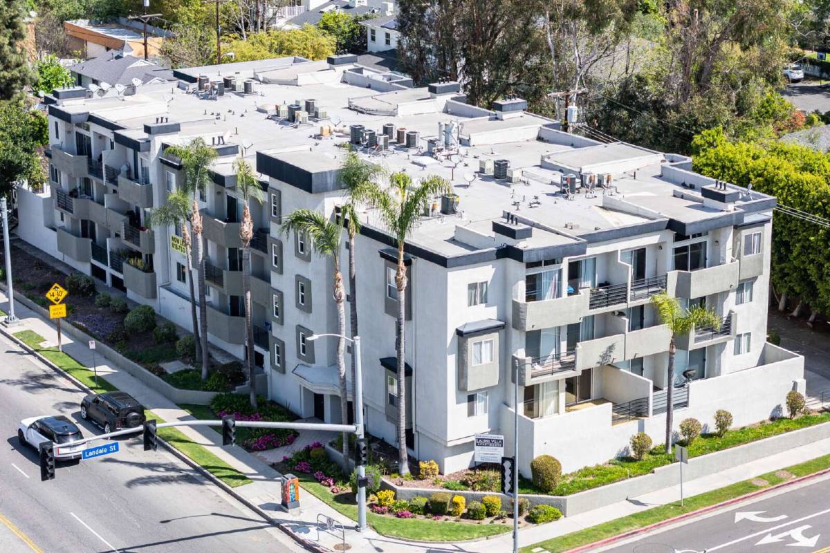 Apartment for rent at 4500 Laurel Canyon Blvd #208, Valley Village, CA 91607