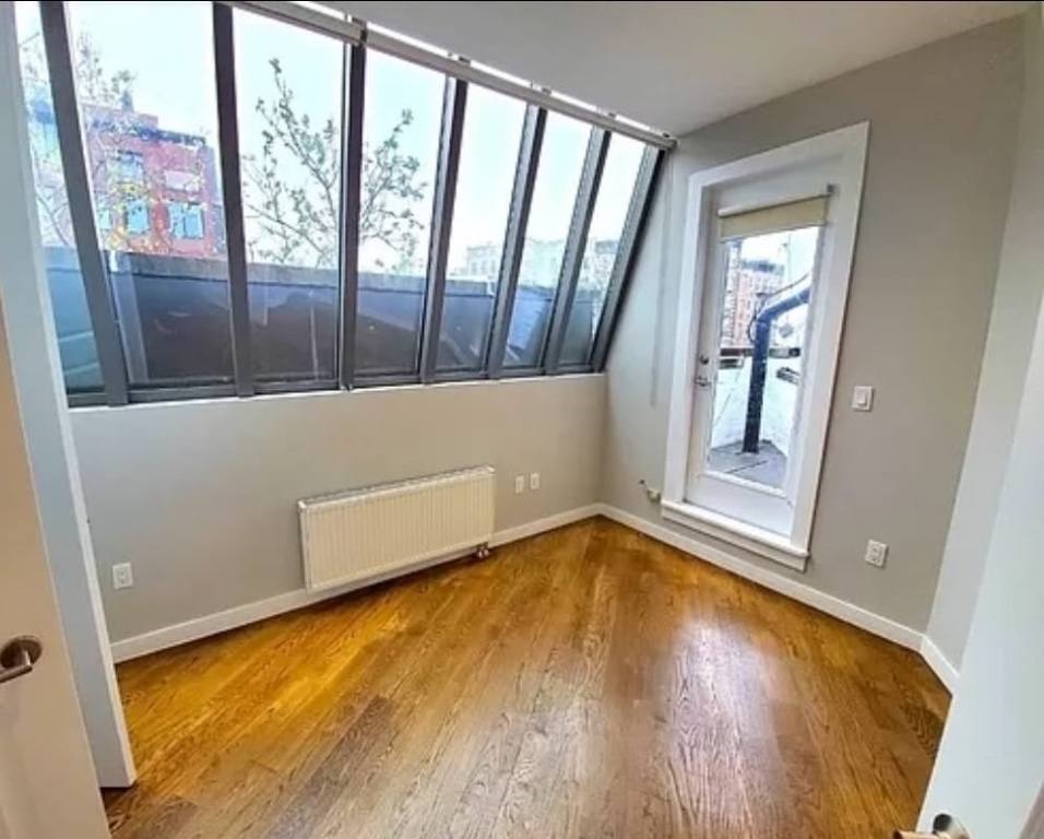 Townhouse for rent at 167 W 10th St #1, New York, NY 10014
