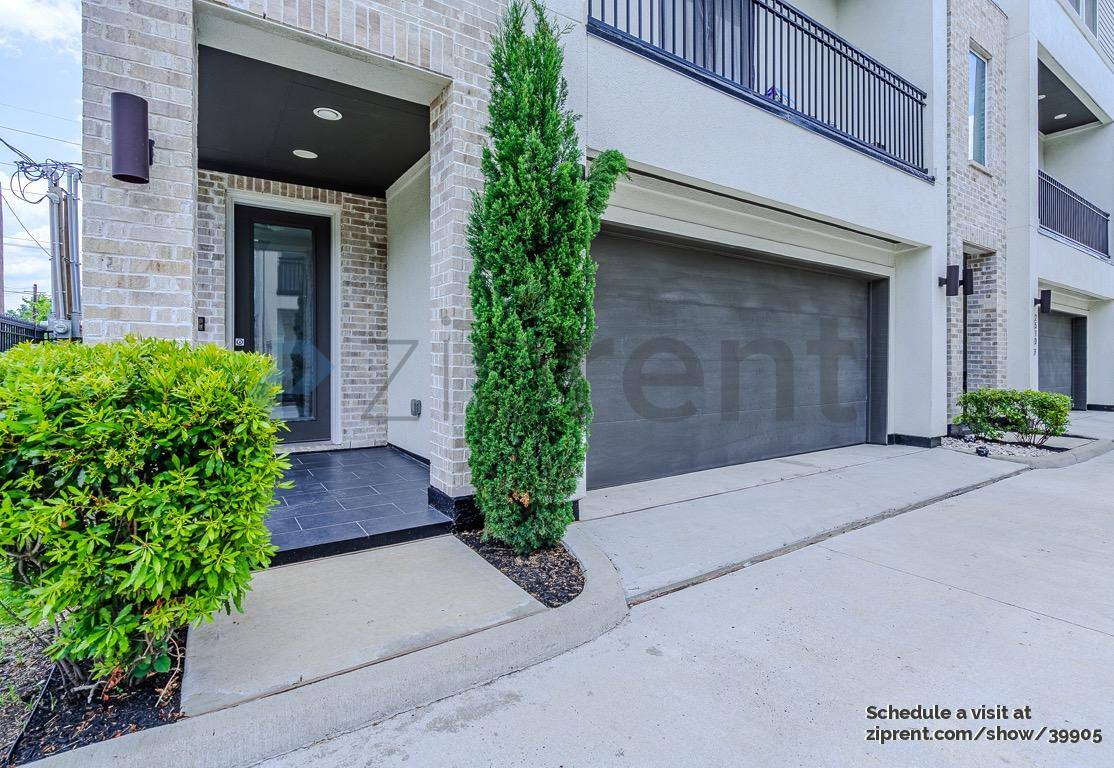 Townhouse for rent at 2510 Tuam St #G, Houston, TX 77004