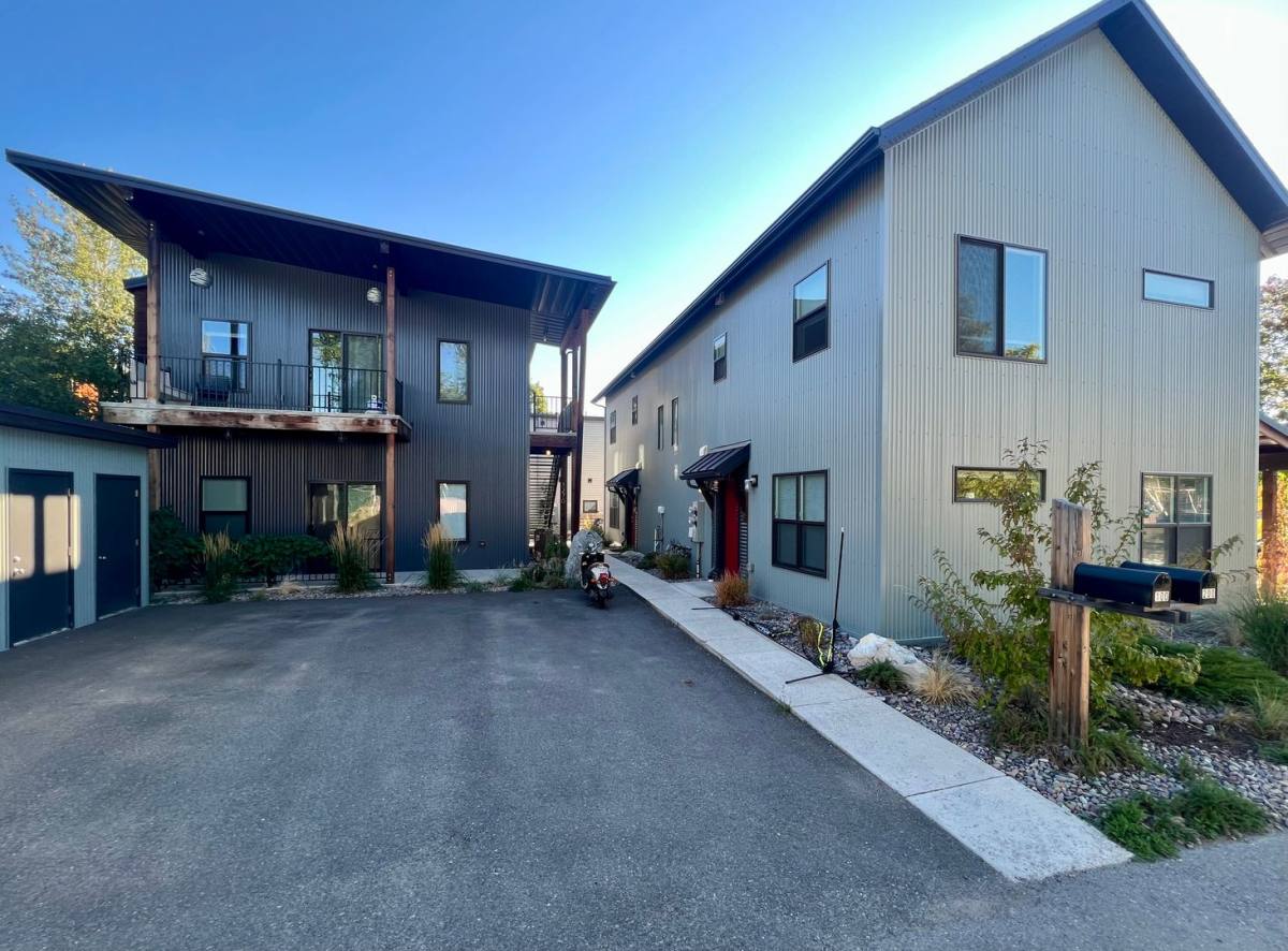 Apartment for rent at 1270 S Grant St, Missoula, MT 59801