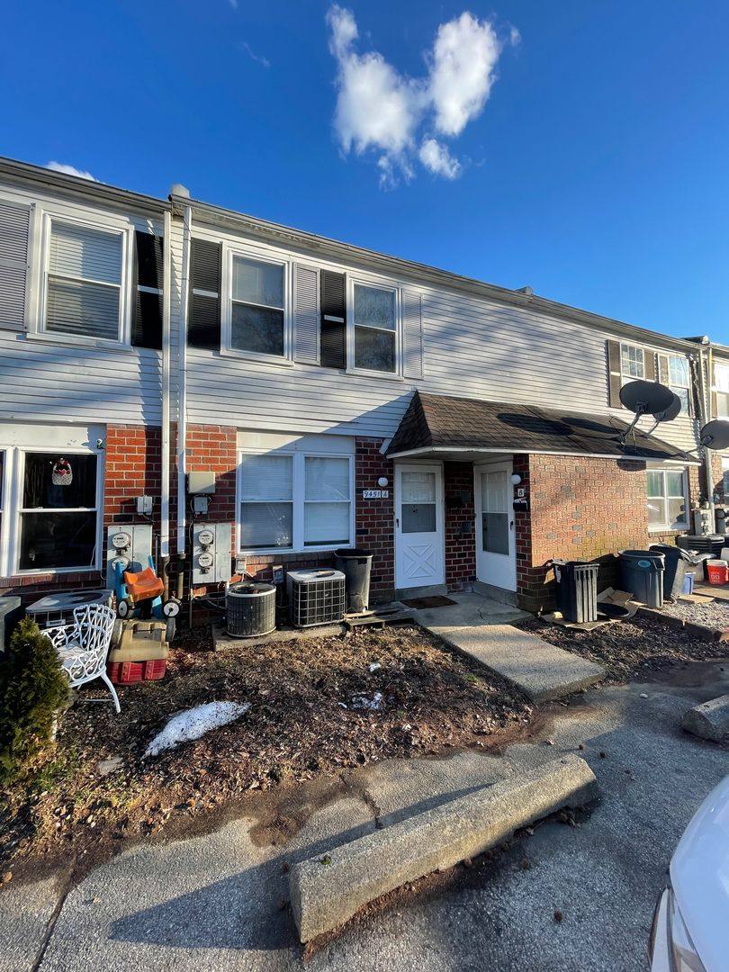 Apartment for rent at 9451 Fairgreen Lane, Philadelphia, PA 19114
