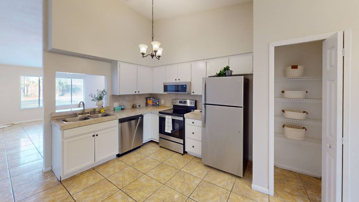 Apartment for rent at 3210 S Bumby Ave, Orlando, FL 32806