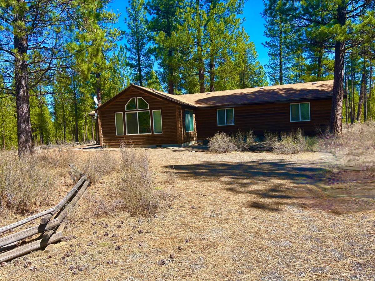 House for rent at 15725 S Century Dr, Bend, OR 97707