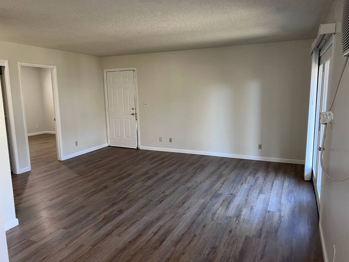 Apartment for rent at 1905 E St 1-16, Redding, CA 96001