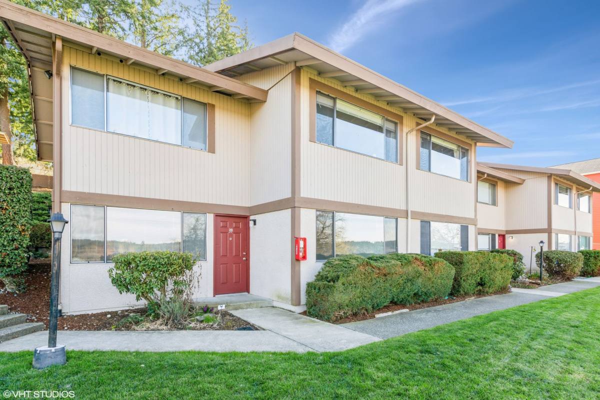 Apartment for rent at 19630 Ash Crest Loop NE, Poulsbo, WA 98370