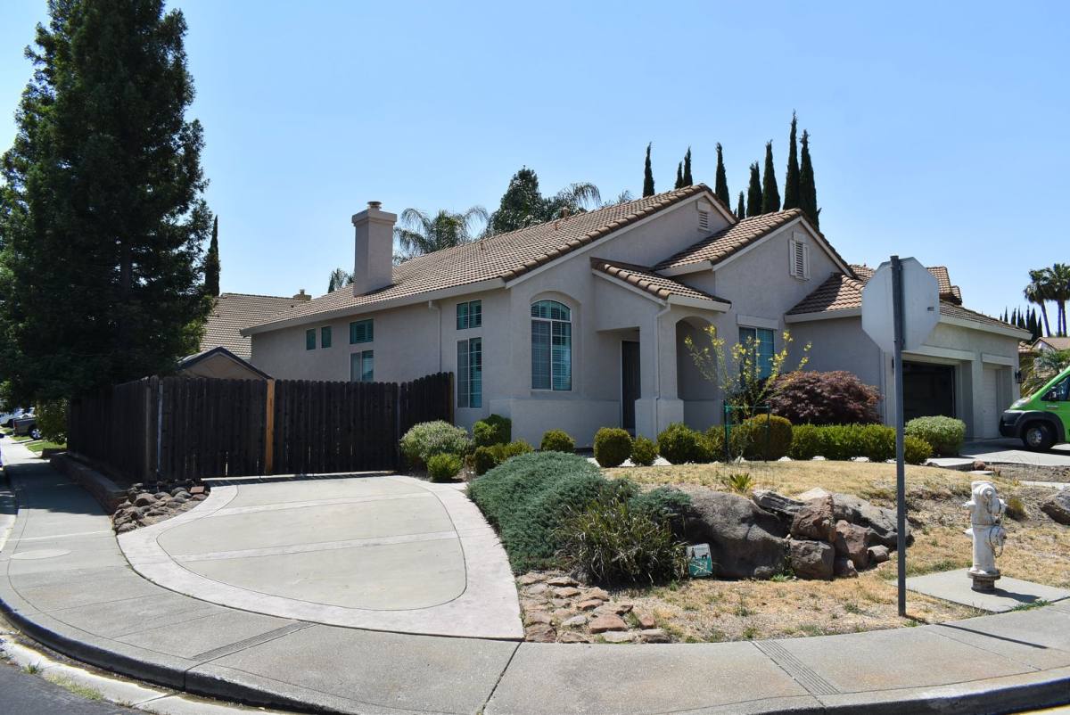 House for rent at 736 Monaghan Circle, Vacaville, CA 95688