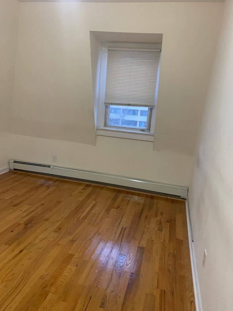 Apartment for rent at 86 Clinton Ave, Newark, NJ 07114